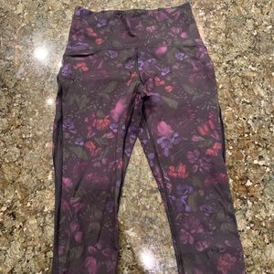Lululemon cropped leggings